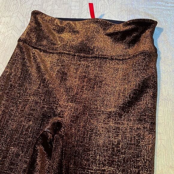Spanx XS Velvet Shine Leggings black/gold SUPER Soft and top quality NWT - Picture 11 of 16